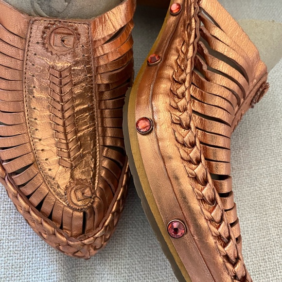 Bridget Shuster Designer Women's "Abba" Metallic Leather Clog Mules Sz 9.5 (NEW) - Picture 2 of 14